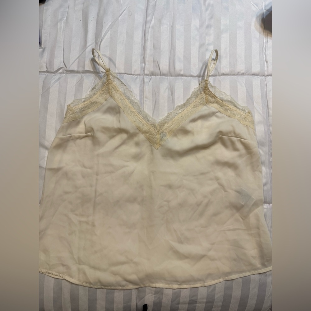 Old Navy Petite Cream Lace Cami